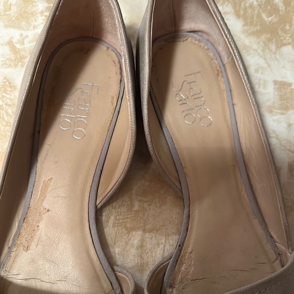 Franco Sarto Women's Tan Flats size 9, medium - Picture 3 of 8